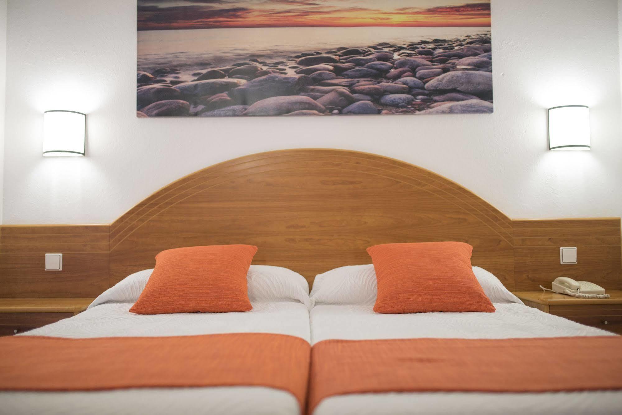 Hotel Brisa - Adults Only San Antonio  Buitenkant foto