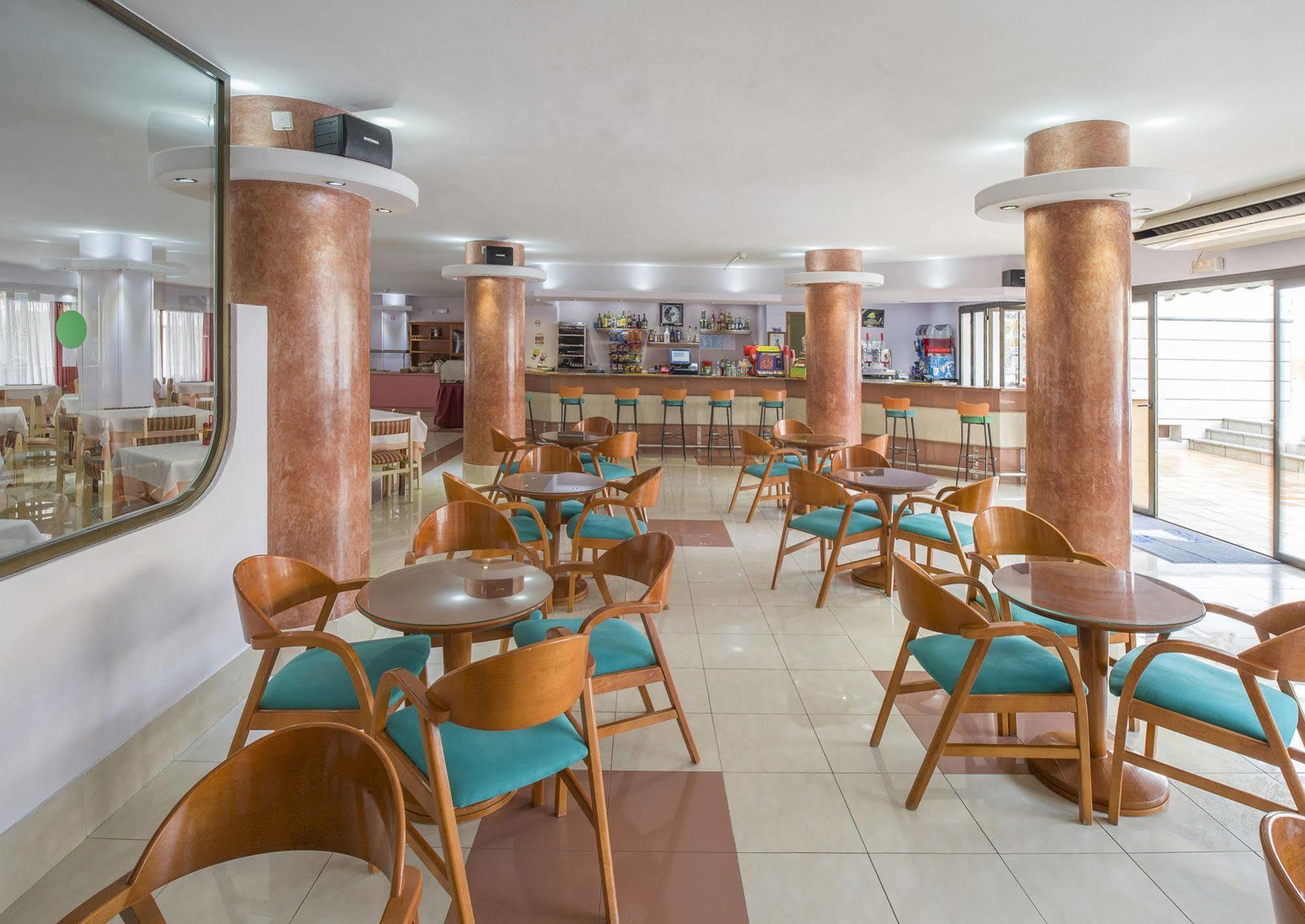 Hotel Brisa - Adults Only San Antonio  Buitenkant foto