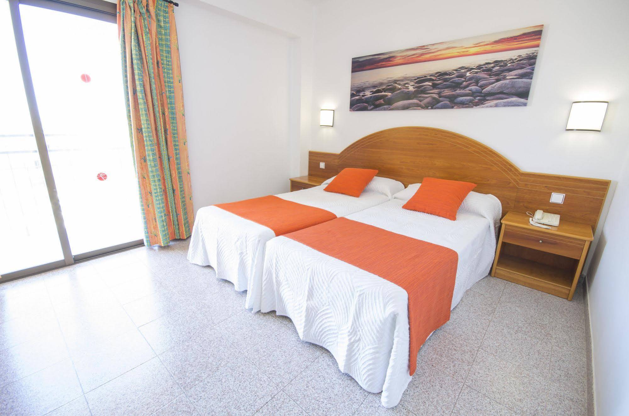 Hotel Brisa - Adults Only San Antonio  Buitenkant foto